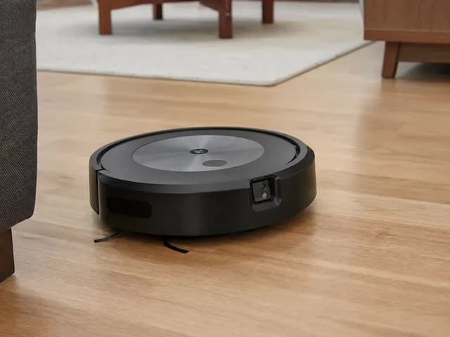 Smart Robot Vacuum Cleaner – Strong Suction & Auto‑Charging – Wi‑Fi Control
